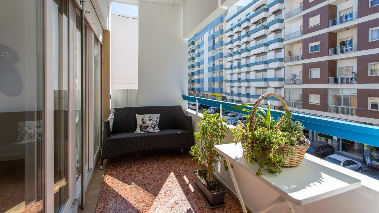 Faro Getaway W/ Big Balcony By Lovelystay Eksteriør billede